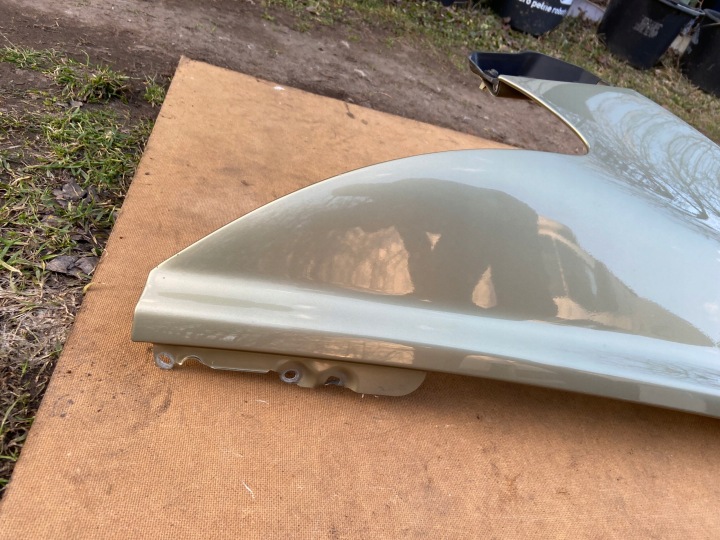 VOLVO V50 S40 II 04-12 AILE DROIT LAK. 488-46, SANS CORROSIF EN BON ÉTAT ORIGINAL
