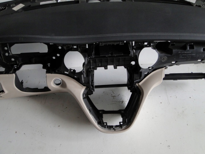 MERCEDES V W447 447 LIFT CONSOLE PLANCHE COCKPIT