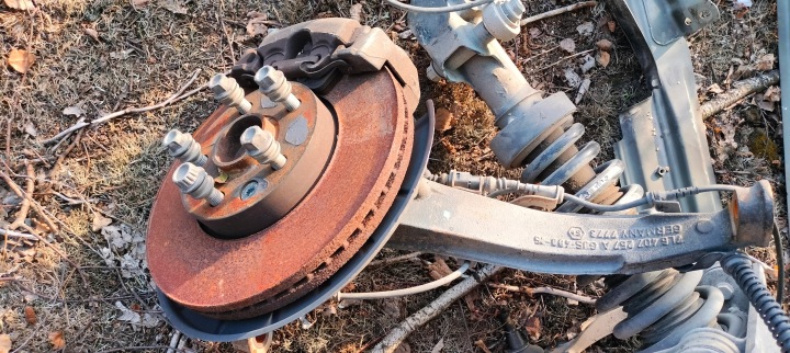 TOUAREG 2.5 ROTULE DE DIRECTION GAUCHE DROITE AVANT 7L6407257A