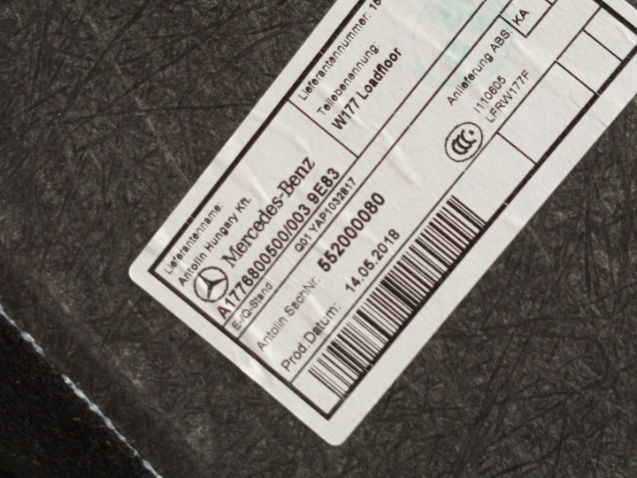 MERCEDES OE A1776800500 W177 PLANCHER REVÊTEMENT COUVERCLES DE COFFRE