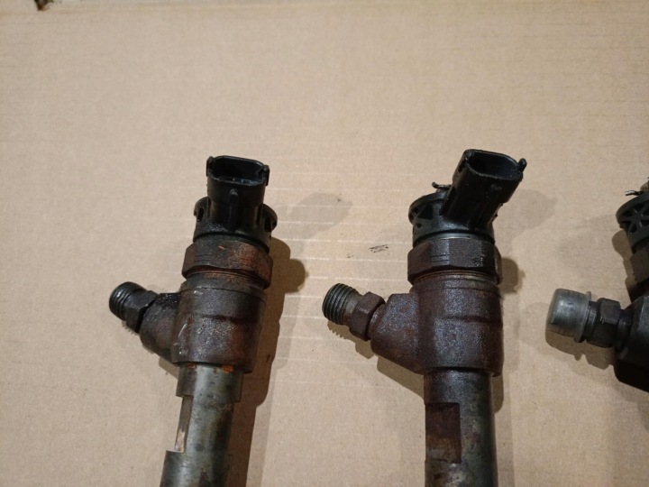 INJECTEUR INJECTEUR 0445110485 BOSCH RENAULT