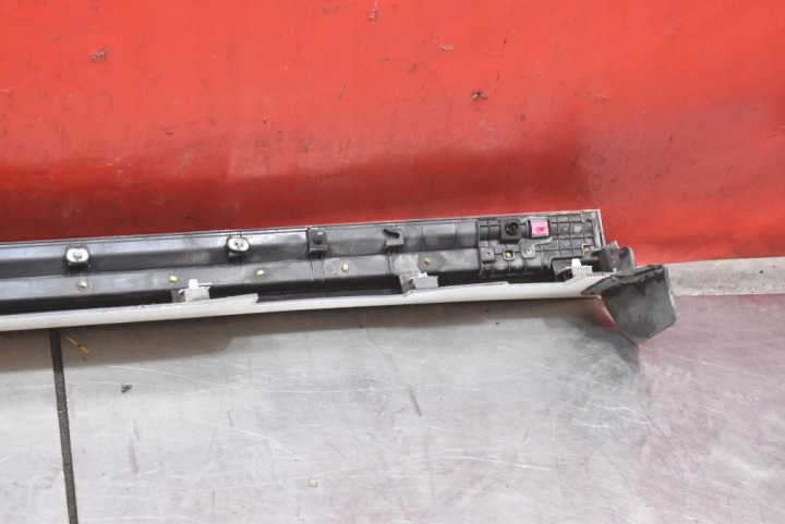 REVÊTEMENT SEUIL DROITE SWP 87754-CVDA0 KIA EV6 GT-LINE 21-