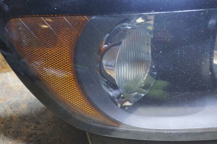 VOLVO C30 PHARE DROIT AVANT XÉNON UK 31283163 (C2269)