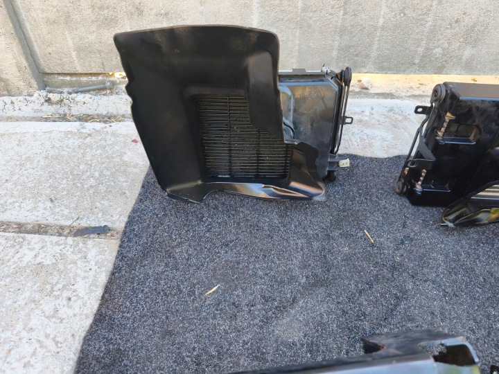 COURROIE AVEC RADIATEURS LUNETTES CHLODNICZKI BMW X5M F95 X6 F96