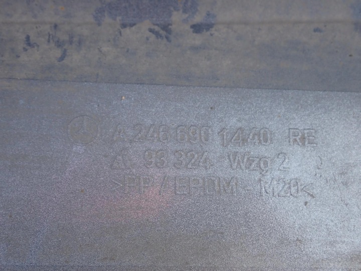 MERCEDES B-KLASA W246 11-18 MOULURE SEUIL DROITE