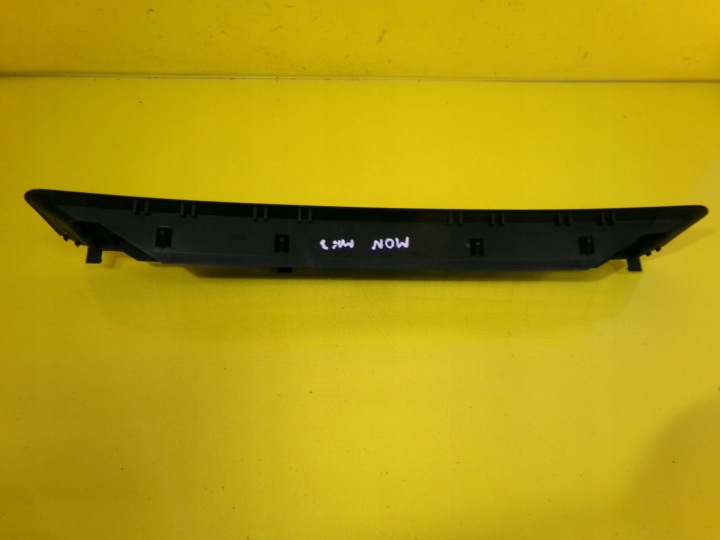 GRILLE CONDUIT D'AIR CENTRALE FORD MONDEO MK III 2002 1S7HB18C491 NR540