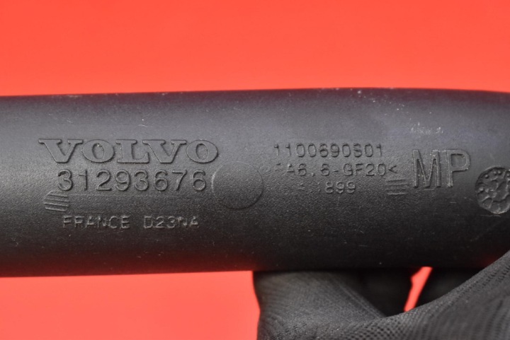 FIL TUYAU TURBINES 31293676 VOLVO V40 2 II 2.0 D4 190 KM 12-16