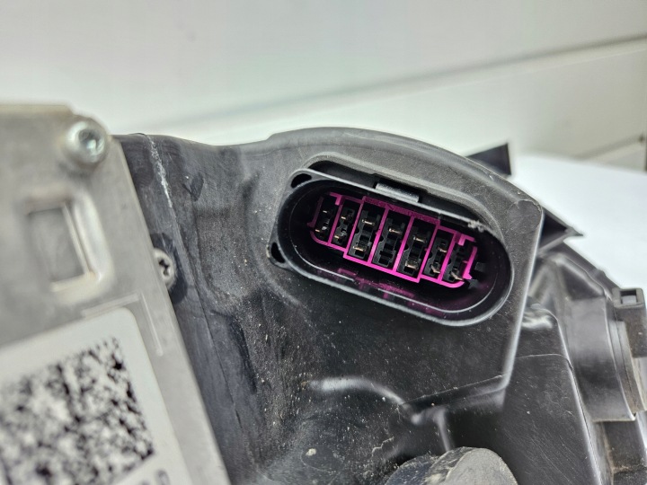 PHARE DROITE BIXENON NON ADAPTATIF AUDI A6 C7 USA 11-15 4G COMPLÈTE