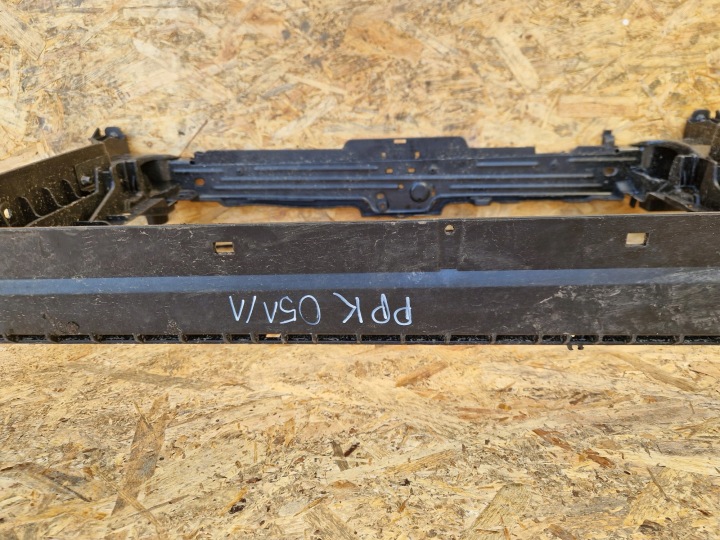 VW POLO 6 VI PANNEAU AVANT RENFORCEMENT POUTRE PARE-CHOCS AVANT 2G0805588