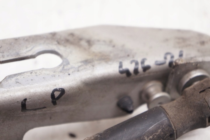 CHARNIÈRE COUVERCLES DE COFFRE CAPOTS GAUCHE AVANT AVANT VOLVO XC60 I 30779282 426-26