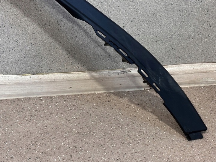 MOULURE VITRES COUPÉ AVANT CÔTÉ GAUCHE BMW X3 G01 7410297