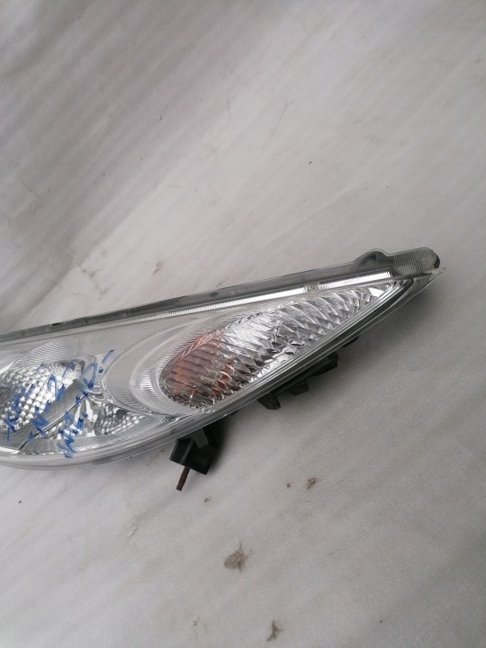 PROJECTEUR DROIT CLIGNOTANT NISSAN JUKE F15 10-14 26120-1KL0A SLASK EUROPE