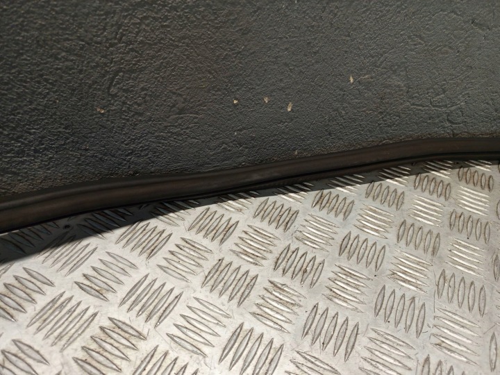 BMW OE 7428696 X5 G05 JOINT D'ÉTANCHÉITÉ PORTES ARRIÈRE ARRIÈRE