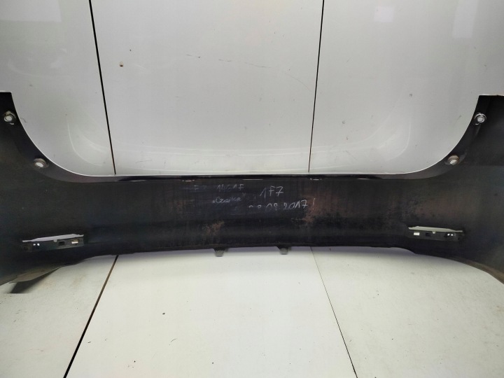 TOYOTA AVENSIS T27 UNIVERSEL 2009-2015 PARE-CHOCS ARRIÈRE