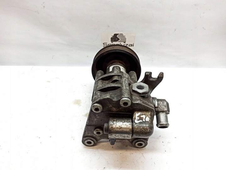 BMW X5 E70 2010 POMPE AMPLIFICATEUR