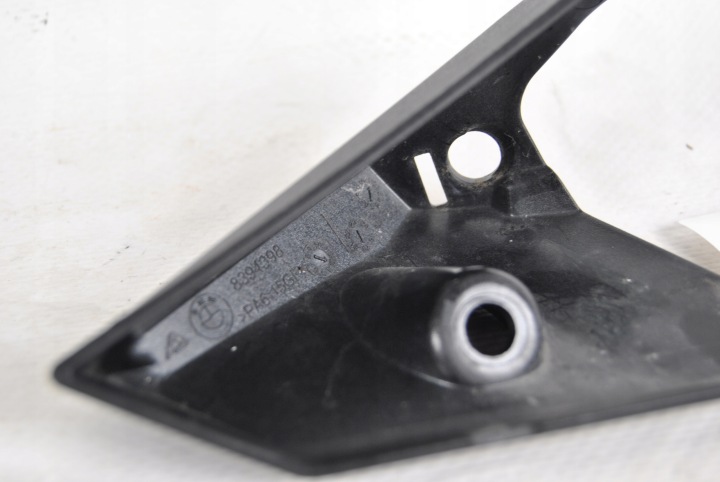 CHÂSSIS DROITE AVANT INTÉRIEURE PLASTIQUE BMW R 1250 RT 2023 8394398