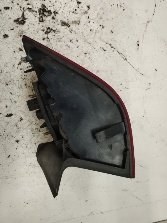 FIAT STILO UNIVERSEL PHARE GAUCHE ARRIÈRE INSERT 28190102