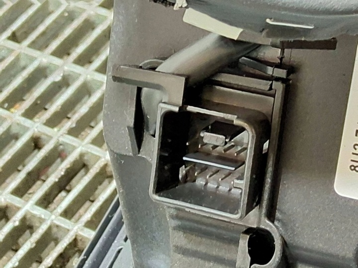 CRIC CHANGEMENTS VITESSE AUDI Q3 8U 8U2713025B