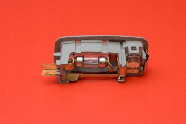 AMPOULE ÉCLAIRAGE INTÉRIEUR GAUCHE AVANT 92891-3SXXX KIA SPORTAGE 5 V 21-25