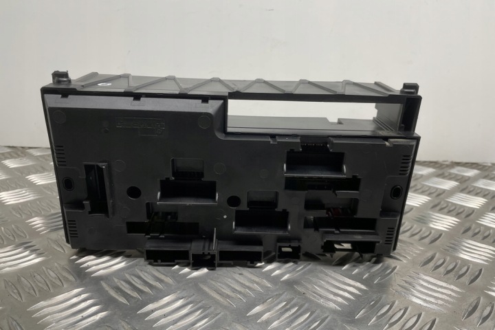 BOÎTE FUSIBLES BMW 7 (F01, F02) 9252816 3.0L DIESEL 190KW 2013