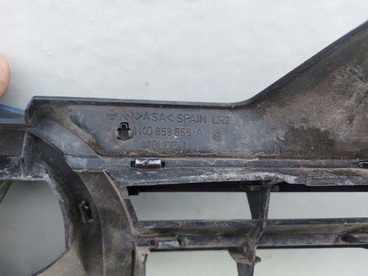 VW GOLF 5 1K0 GRILLE CALANDRE