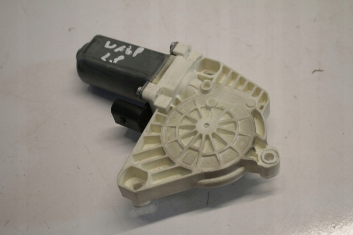 MERCEDES W245 MOTEUR VITRES GAUCHE AVANT A1698204142