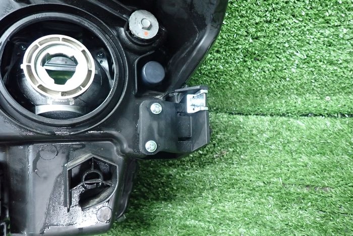 SUZUKI VITARA III 15-18 PROJECTEUR DROIT PHARE DROITE 100-18097
