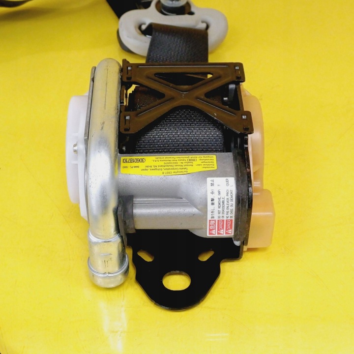 CEINTURE DE SÉCURITÉ DROIT AVANT NISSAN NOTE 4E0953551 NR314