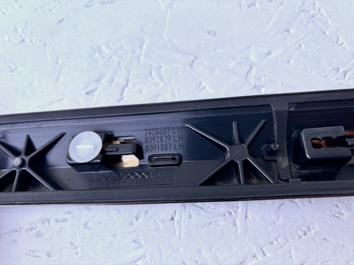 BMW X7 G07 MOULURE GAUCHES AVANT PORTES GAUCHE AVANT 7428687