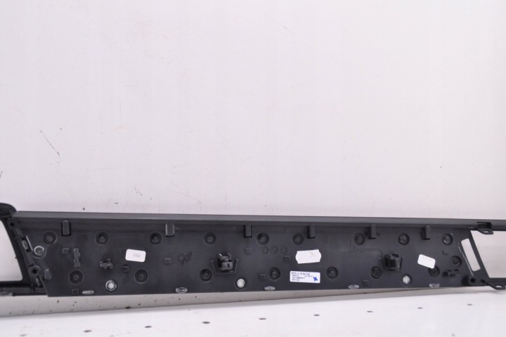 MOULURE DÉCORATIVE COCKPIT MERCEDES-BENZ E (W212) A2126800271 2.1L DIESEL 125KW