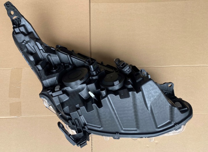 PEUGEOT 208 PHARE GAUCHE AVANT LENTILLE LED