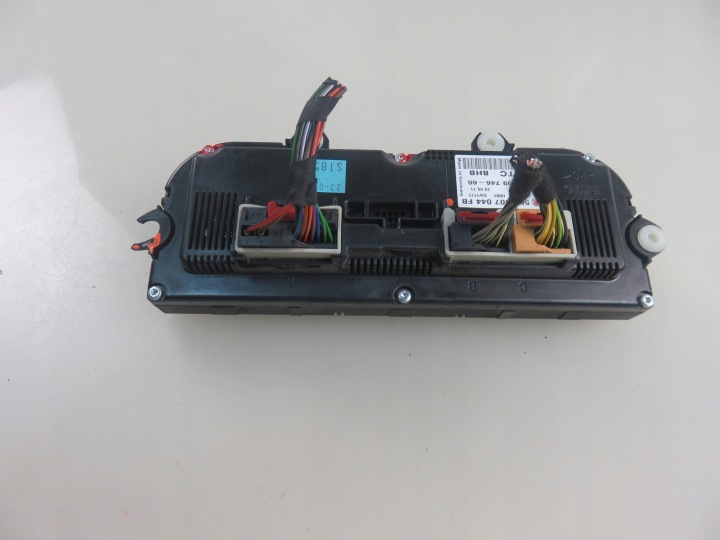 CLIMATISEUR VW PASSAT B7 VARIANT (365) 5K0907044FB