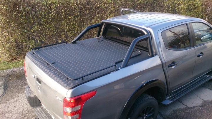 MITSUBISHI L200 MONTAJE RECUBRIMIENTO CAJAS CABINA 