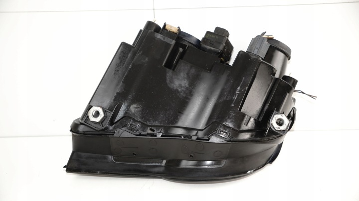 PHARE DROIT AVANT AVANT CHRYSLER CROSSFIRE 03-08R