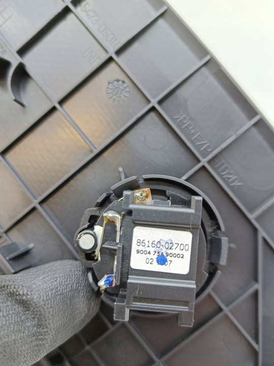 TOYOTA AVENSIS T270 2011 CALANDRE HAUT-PARLEURS LATÉRAL TABLEAU DE BORD INSTRUMENTATION