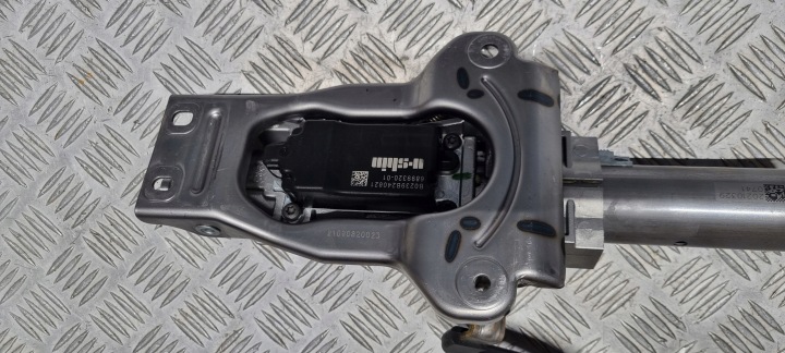 BMW F40 COLONNE DIRECTION 6898226