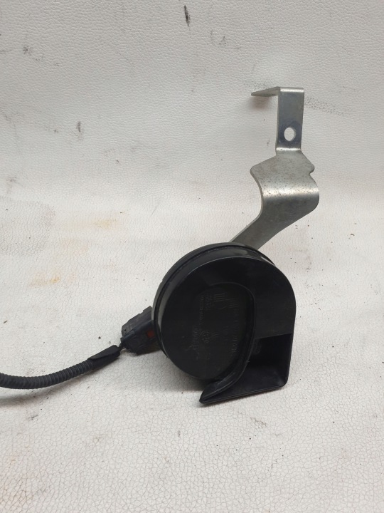 RENAULT CLIO V 5 19-23 SIGNAL KLAXON FIXATION SUR PANNEAU AVANT 256106530R
