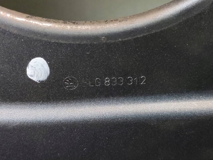 SKODA ENYAQ IV PORTES DROIT ARRIÈRE 5LG833312