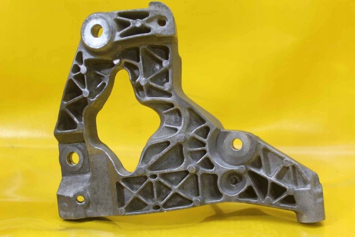 POIGNÉE SUPPORT CARROSSERIE CLIMATISATION JEEP GRAND CHEROKEE WK2 3.0 CRD 3310F
