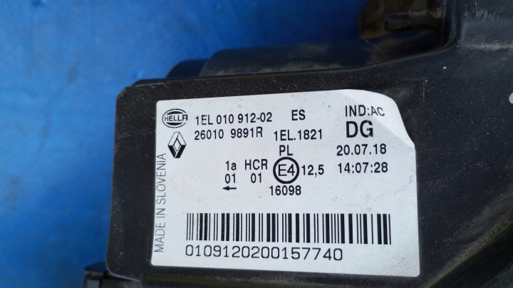 PHARE DROIT AVANT EUROPE 260109891R RENAULT ZOE 2012-