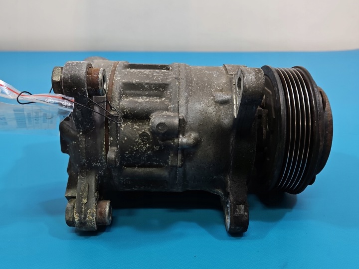 COMPRESSEUR DE CLIMATISATION COMPRESSEUR BMW X1 E84 2,0D 447260-4711