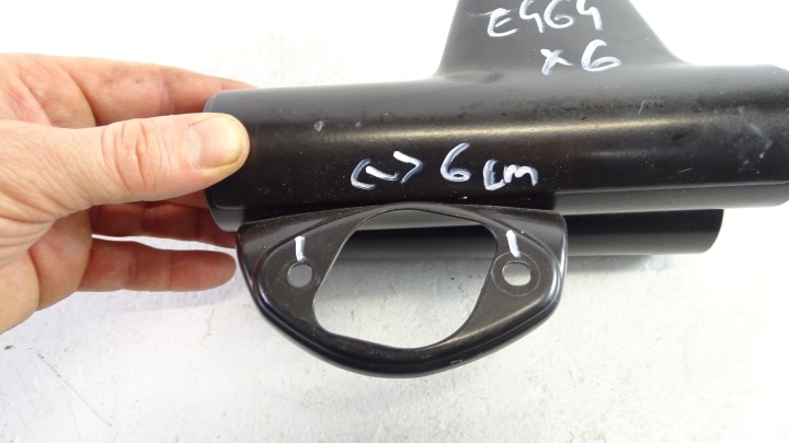 E464 TRIUMPH SCRAMBLER 865 900 STELAZE SUPPORTS POIGNÉES PHARES PHARES