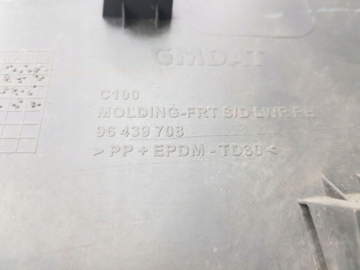 OPEL ANTARA 2007 DROITE CÔTÉ MOULURE PORTES AVANT