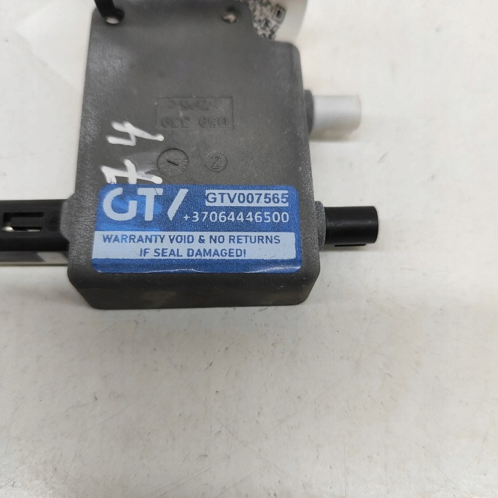 AMPLIFICATEUR D'ANTENNE MERCEDES-BENZ A (W176) A2218203789 27872187 1.5L 80KW