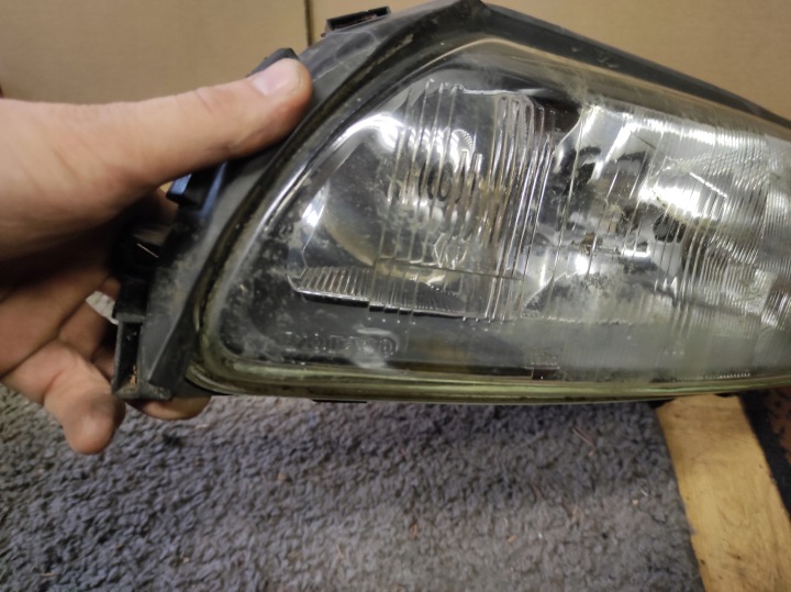 PHARE AVANT AVANT GAUCHE VOLVO V70 II EUROPE 89006878