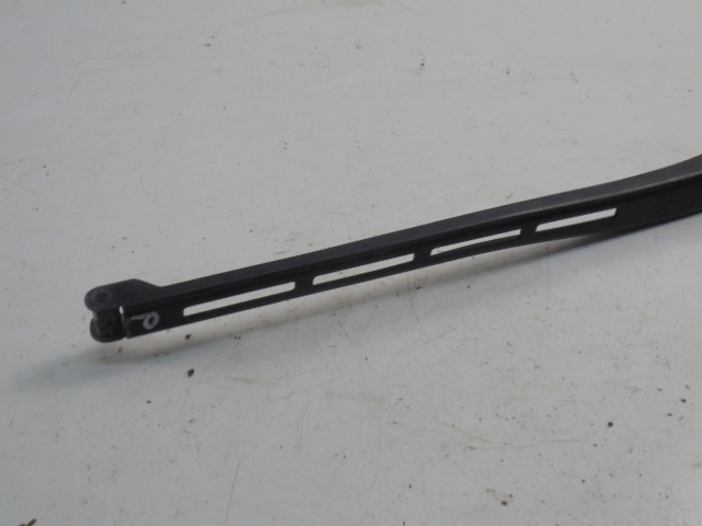 AUDI A6 C5 BRAS ESSUIE-GLACES AVANT DROIT LIFT RESTYLAGE 4B1955408D