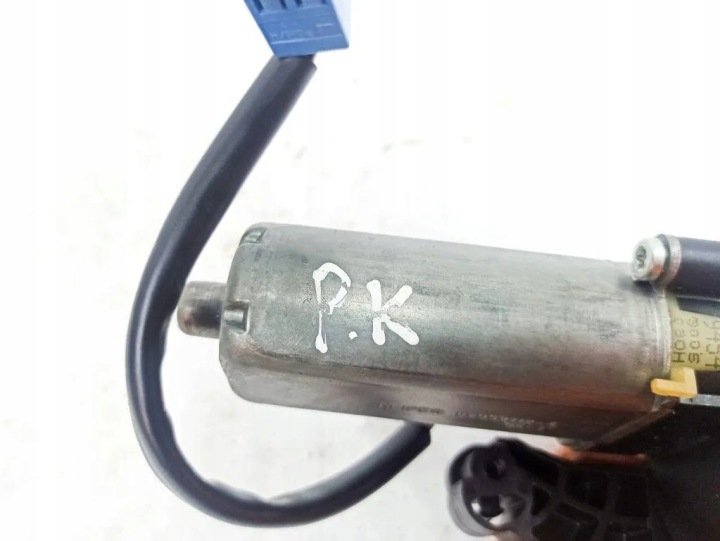 PETIT MOTEUR AVANT GAUCHE SIÈGES MERCEDES-BENZ CLS (C219) 0375450728 3.0L