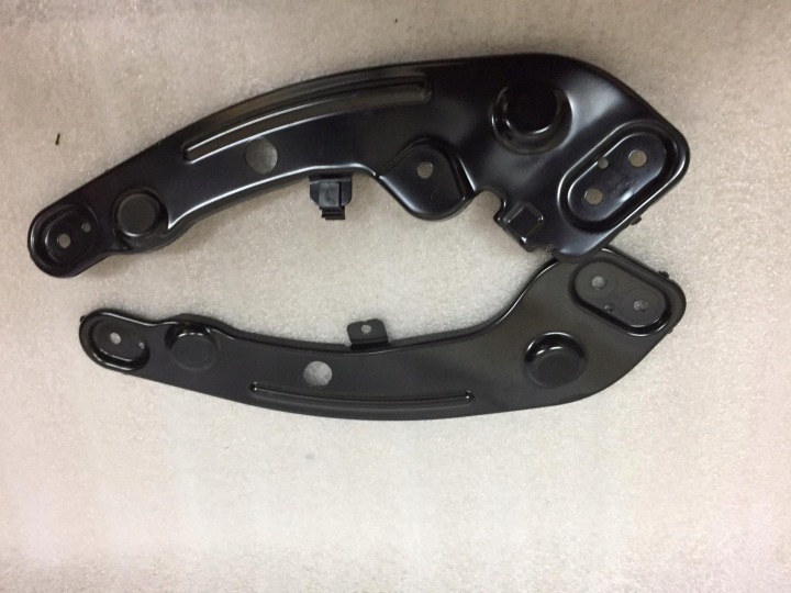VW T ROC FIXATION COURROIE 2GA805932