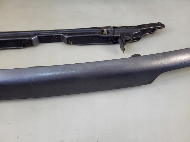 COURROIE PREDNI MOULURE SOUS PHARES TOYOTA CAMRY II 86-91