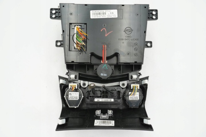 PANNEAU CLIMATISATION SSANGYONG TIVOLI 68720-35000